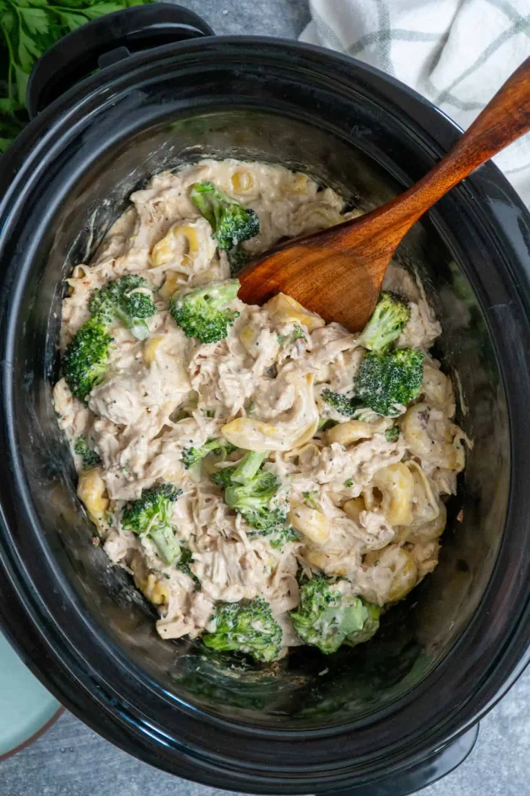 Slow Cooker Chicken Broccoli Tortellini